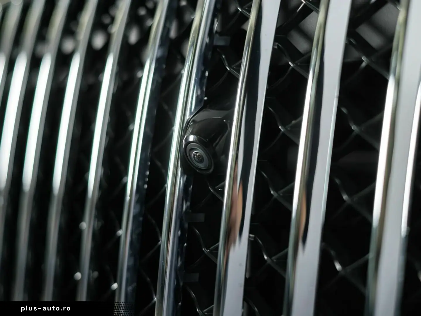 Bentley Bentayga Azure Hybrid