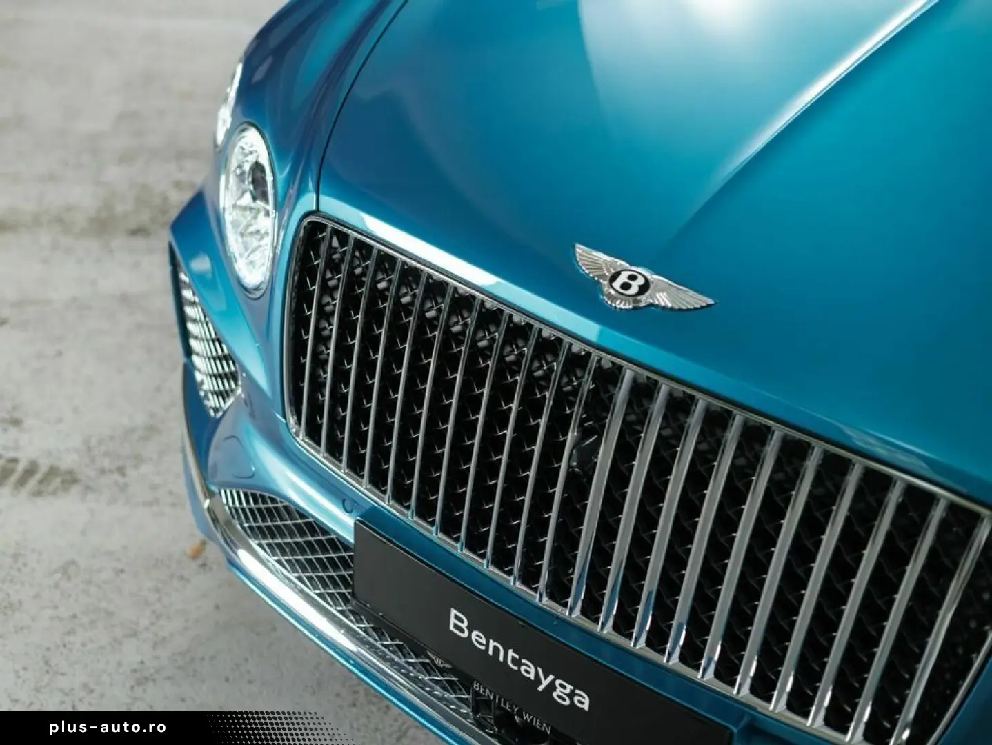 Bentley Bentayga Azure Hybrid