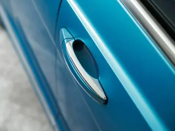 Bentley Bentayga Azure Hybrid