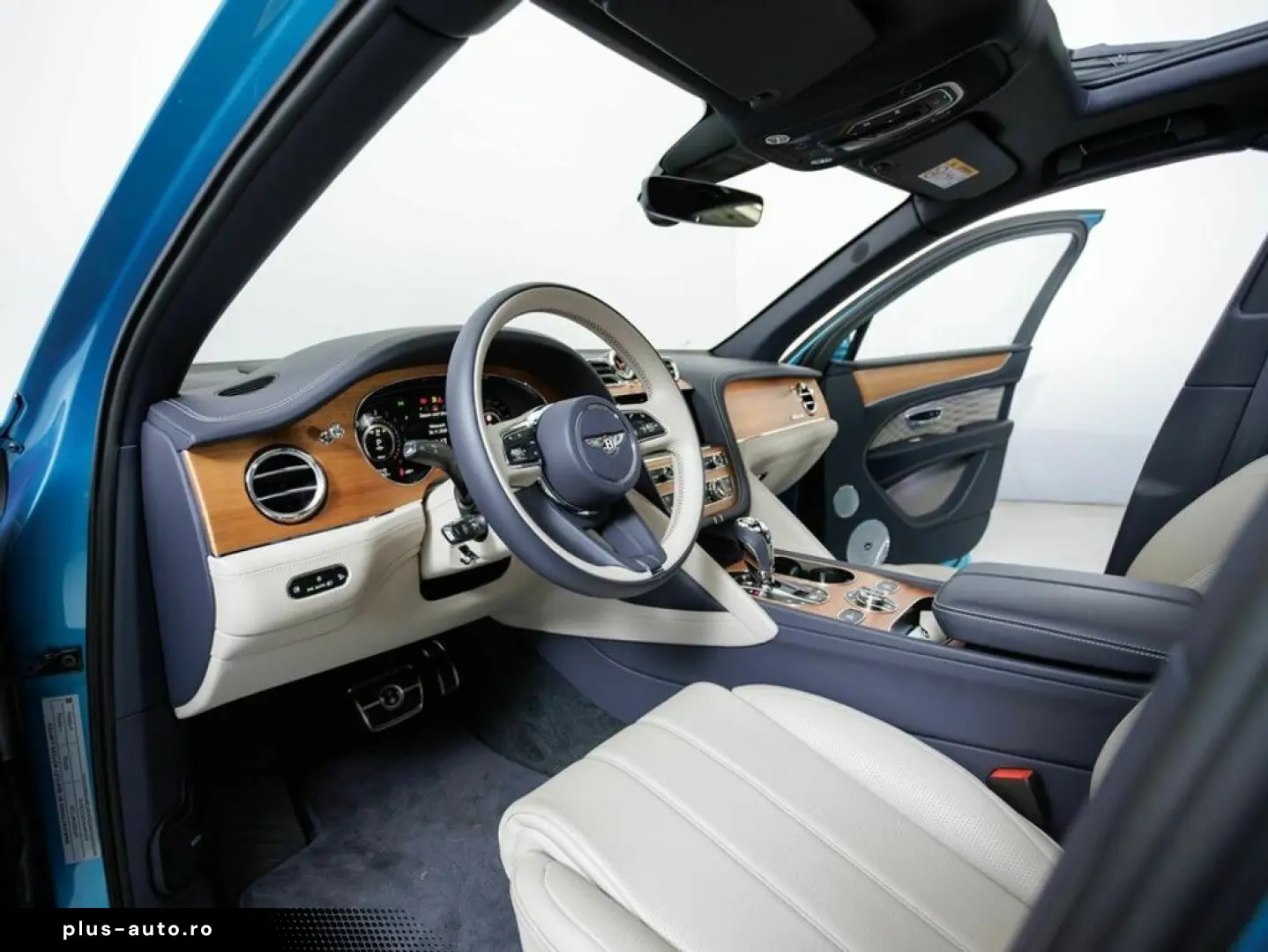 Bentley Bentayga Azure Hybrid