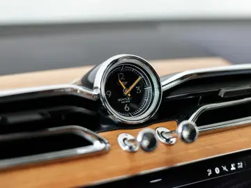 Bentley Bentayga Azure Hybrid