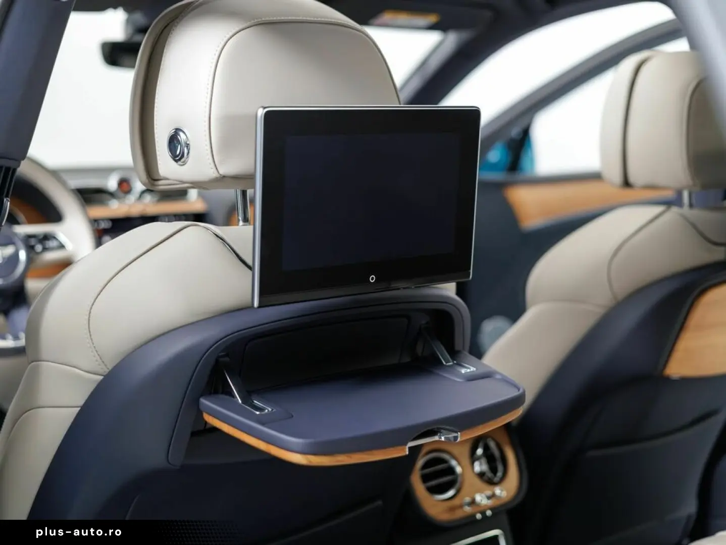 Bentley Bentayga Azure Hybrid