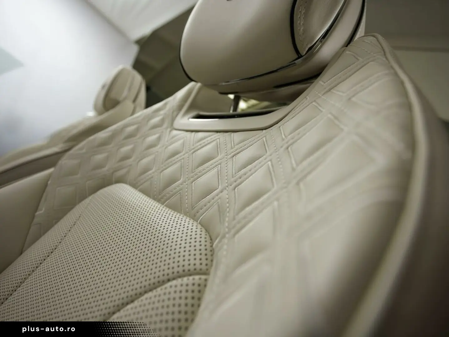 BENTLEY Continental GTC Azure V8