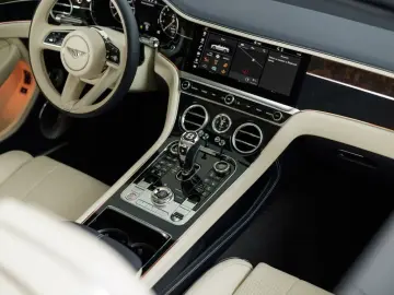 BENTLEY Continental GTC Azure V8