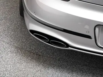 Bentley Flying Spur S V8