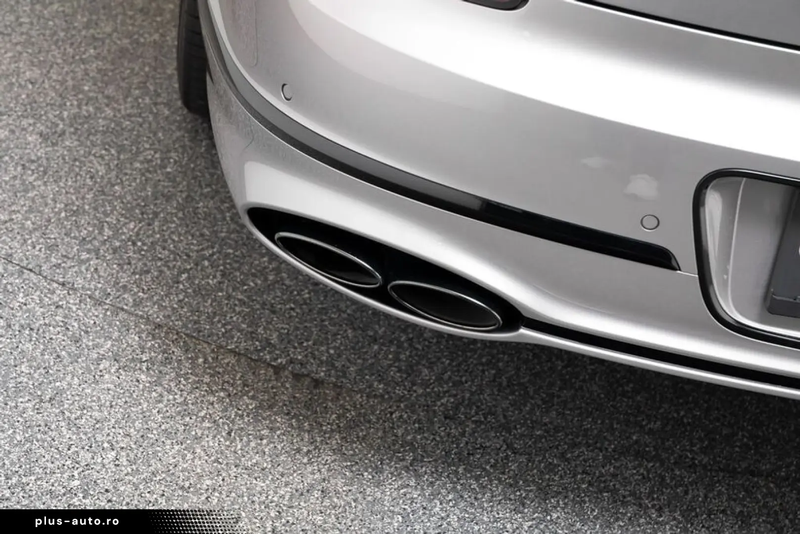 Bentley Flying Spur S V8