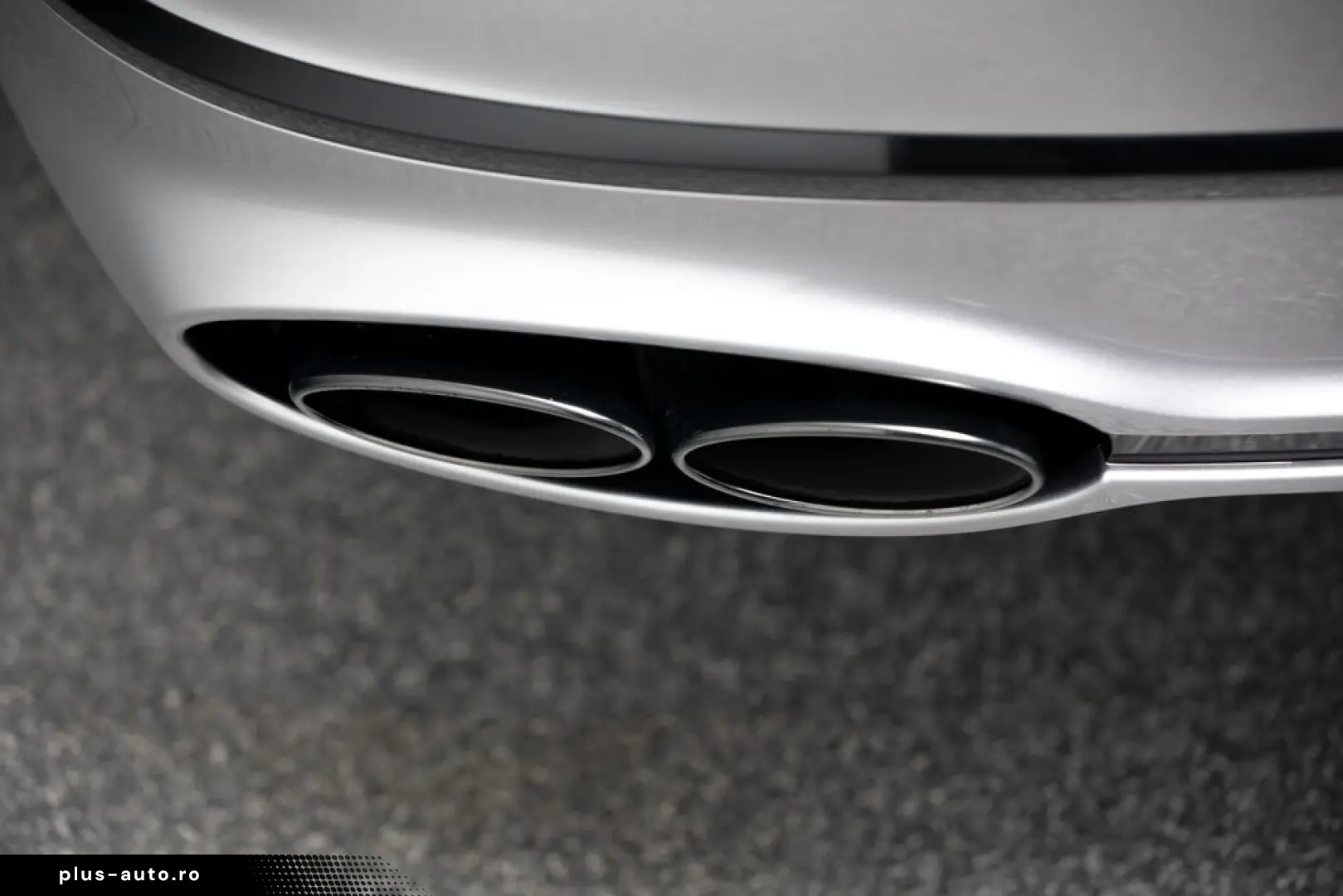 Bentley Flying Spur S V8