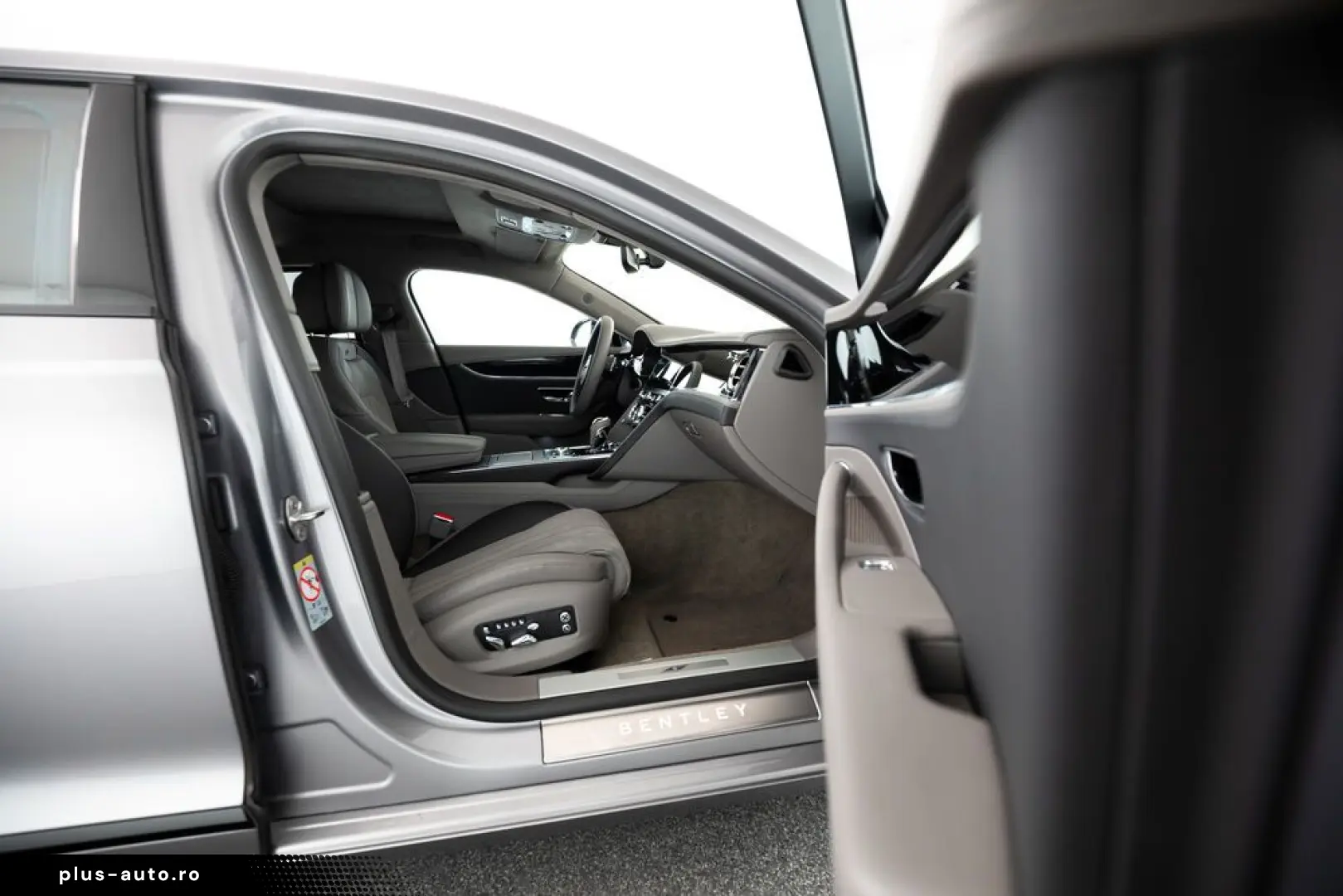 Bentley Flying Spur S V8