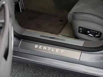 Bentley Flying Spur S V8