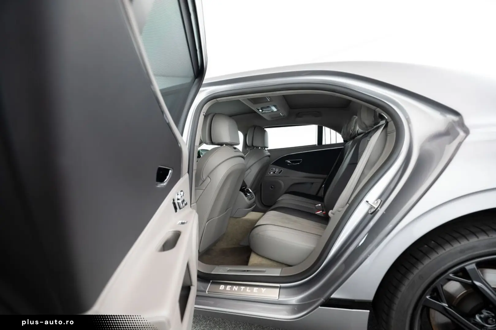 Bentley Flying Spur S V8