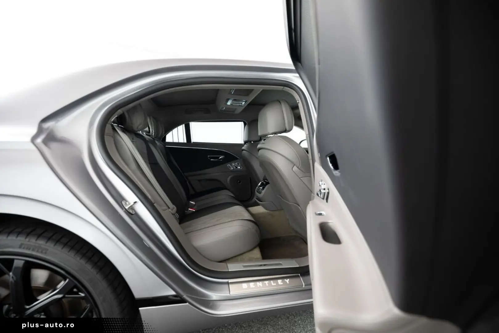 Bentley Flying Spur S V8