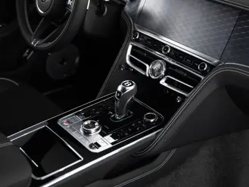 Bentley Flying Spur Speed V8 Hybrid