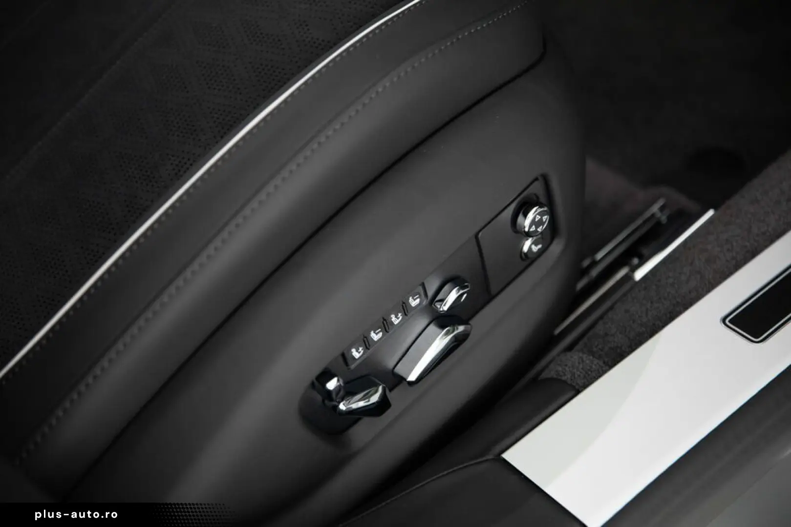 Bentley Flying Spur Speed V8 Hybrid