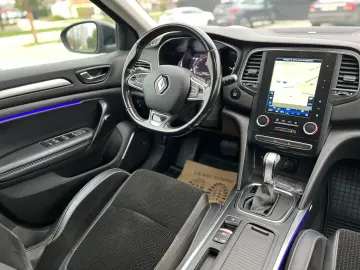 Renault Megane 1 7 dci 150 cp BOSE