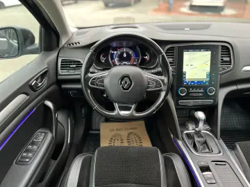 Renault Megane 1 7 dci 150 cp BOSE