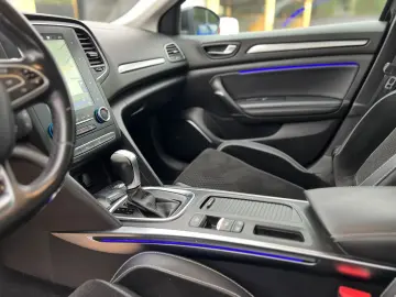 Renault Megane 1 7 dci 150 cp BOSE