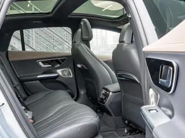 EQE 500 4M AMG Sport Premium Hyperscreen Distr.