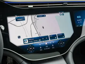 EQE 500 4M AMG Sport Premium Hyperscreen Distr.