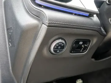 EQE 500 4M AMG Sport Premium Hyperscreen Distr.