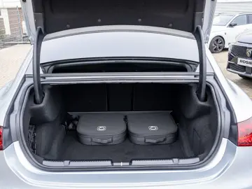 EQE 500 4M AMG Sport Premium Hyperscreen Distr.