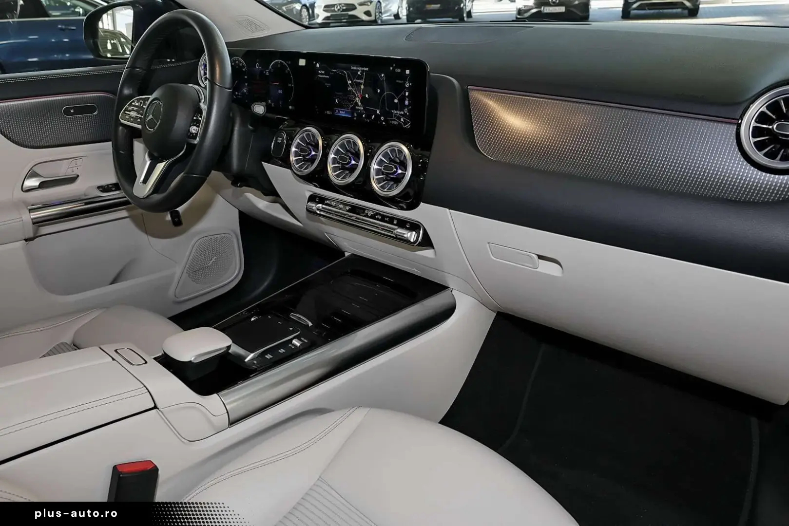 EQA 250 AHK 360  PANORAMA LED CARPLAY MBUX 18