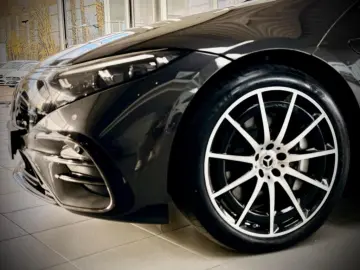 EQS 580 4M AMG MBUX Memory Night Ambiente 360