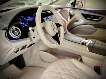 EQS 580 4M AMG MBUX Memory Night Ambiente 360