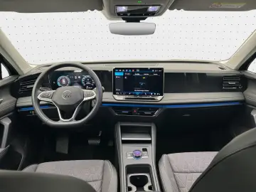 Tiguan 1.5 eTSI DSG NAVI AHK KAM SHZ ASG