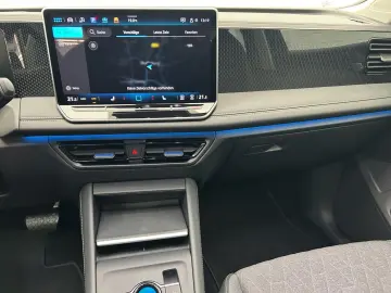 Tiguan 1.5 eTSI DSG NAVI AHK KAM SHZ ASG