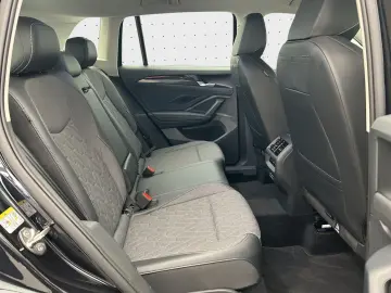 Tiguan 1.5 eTSI DSG NAVI AHK KAM SHZ ASG