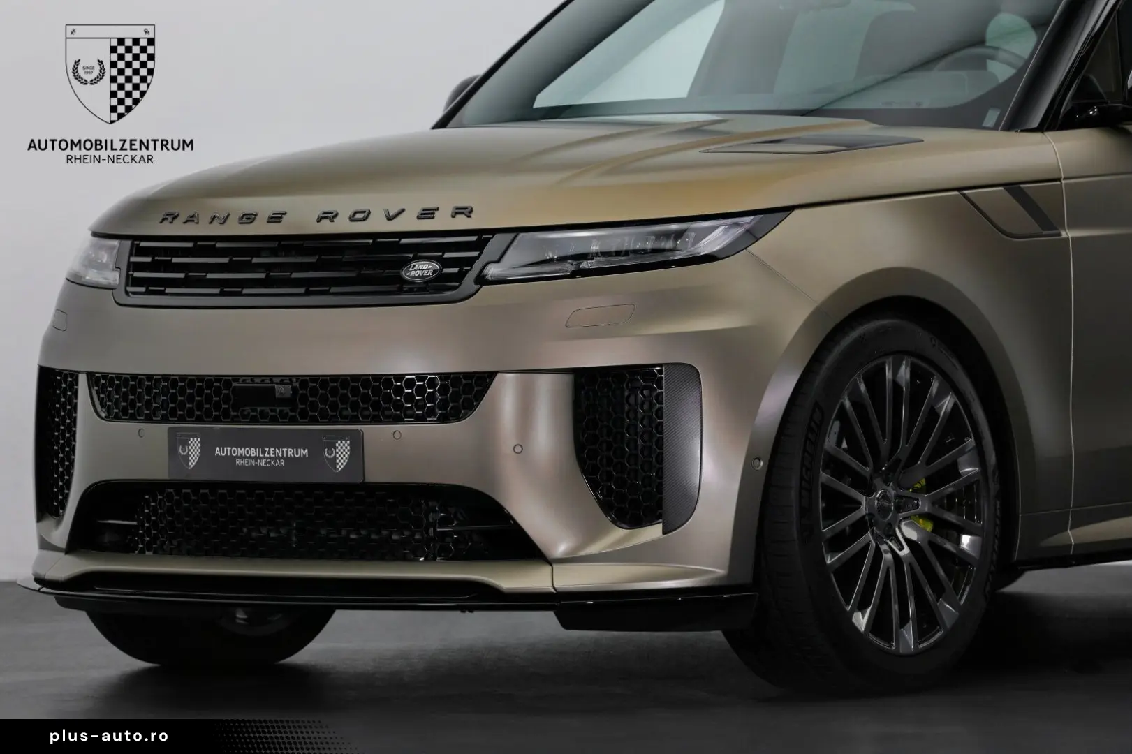 Range Rover Sport P635 SV Edition One Bronze