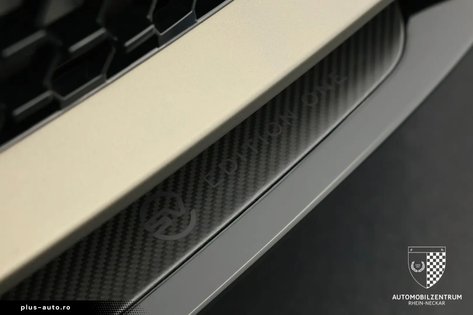 Range Rover Sport P635 SV Edition One Bronze