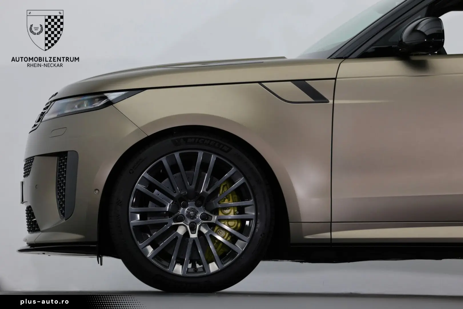 Range Rover Sport P635 SV Edition One Bronze