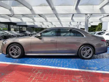 Mercedes-Benz S 500 lang AMG 4M