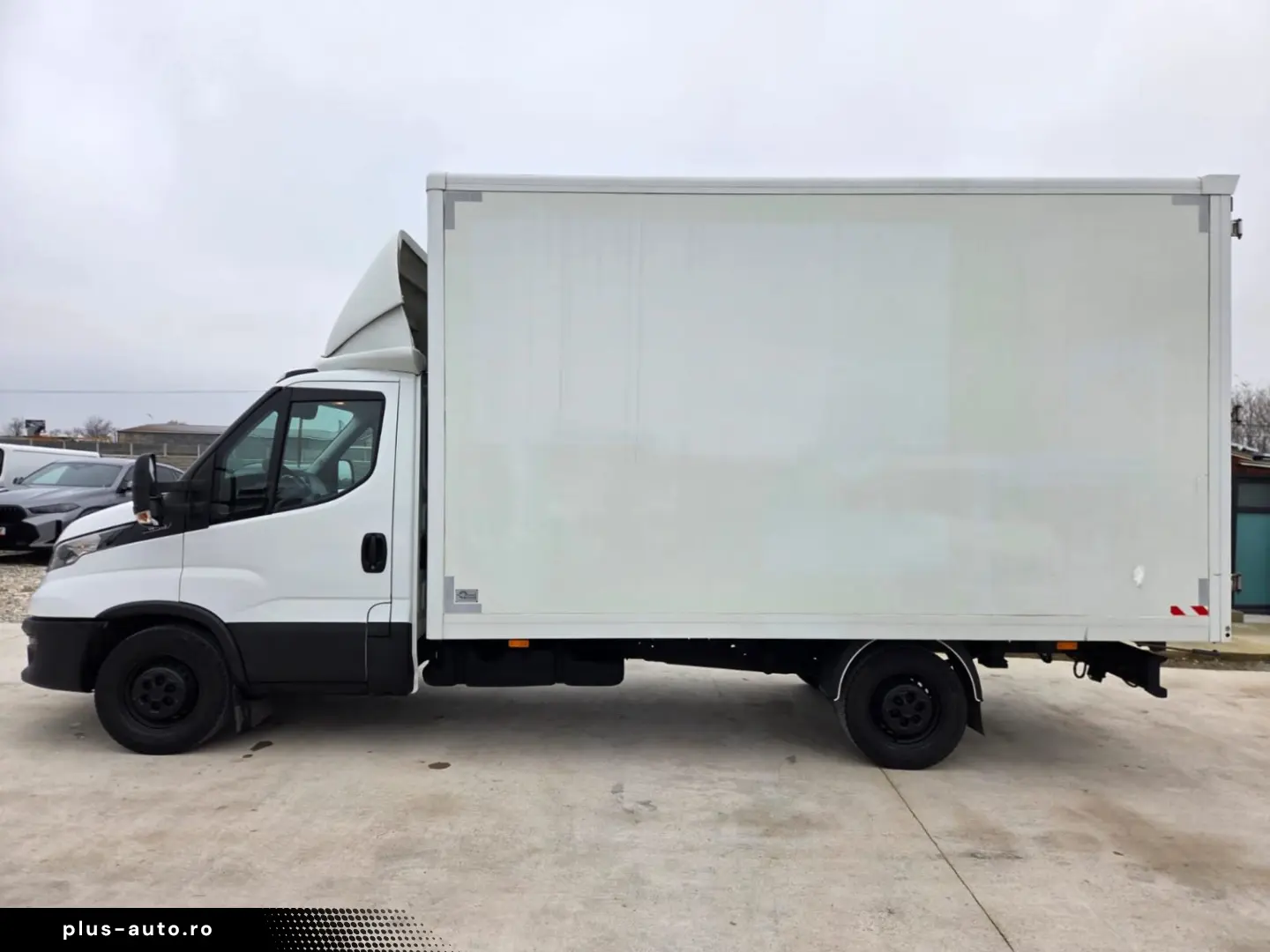 IVECO NEW DAILY CUB L=4.30M