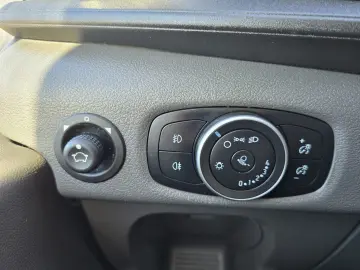 FORD NEW TRANSIT DOKA 7 LOCURI BENA