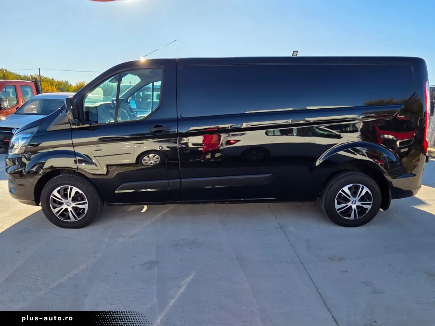 FORD NEW TRANSIT CUSTOM BLACK EDITION L2H1