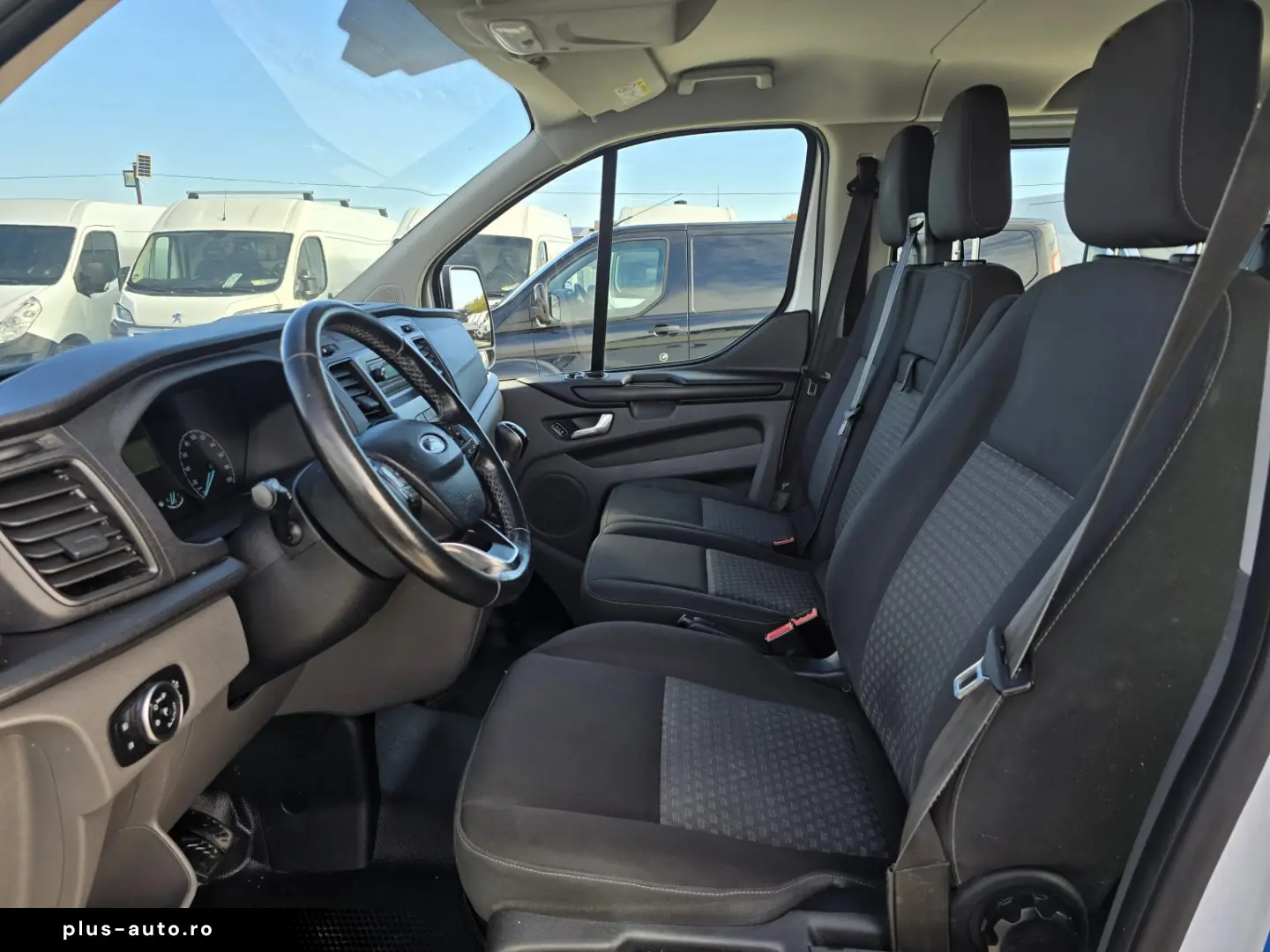 FORD TRANSIT CUSTOM 6 LOCURI DUBA L2H1