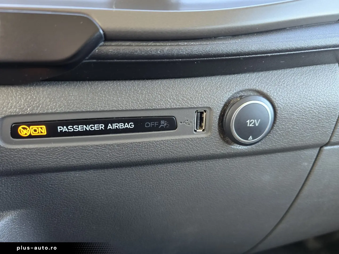 FORD TRANSIT CUSTOM 6 LOCURI DUBA L2H1