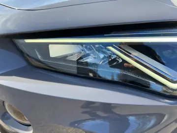 Formentor VZ 4Drive PANO AHK NAVI LED ACC LM19 A