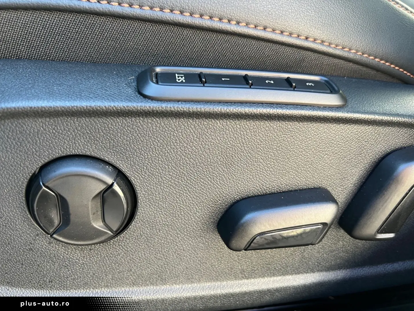 Formentor VZ 4Drive PANO AHK NAVI LED ACC LM19 A