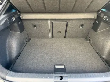 Formentor VZ 4Drive PANO AHK NAVI LED ACC LM19 A