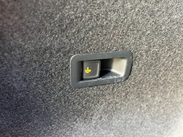 Formentor VZ 4Drive PANO AHK NAVI LED ACC LM19 A