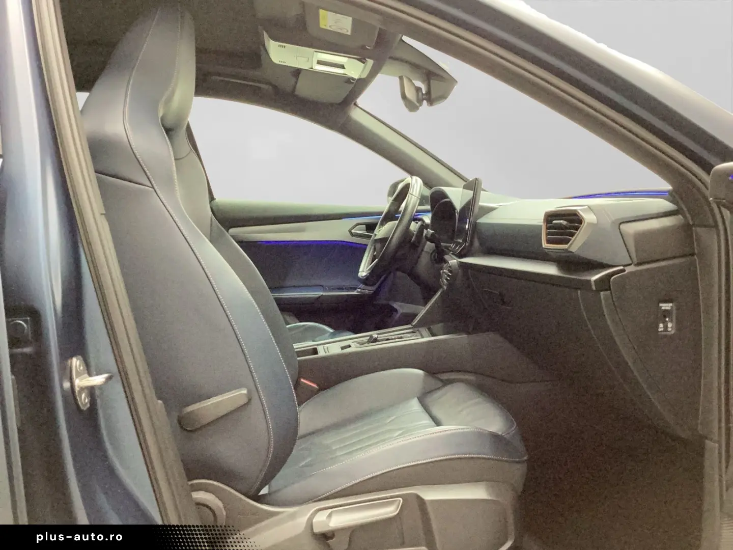 Formentor 4D VZ MATT PANO AHK LEDER