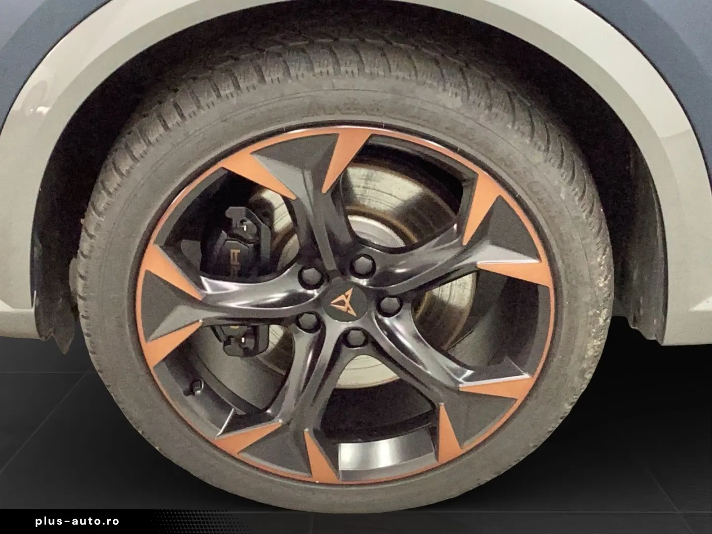 Formentor 4D VZ MATT PANO AHK LEDER