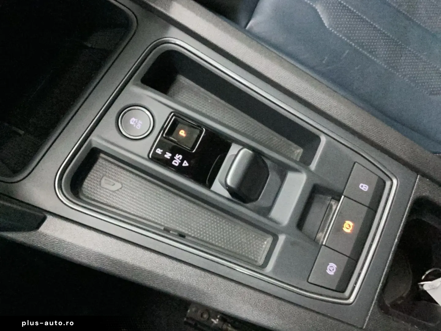 Formentor 4D VZ MATT PANO AHK LEDER