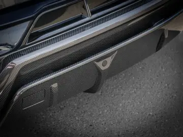 Urus Performante Blu Lacus