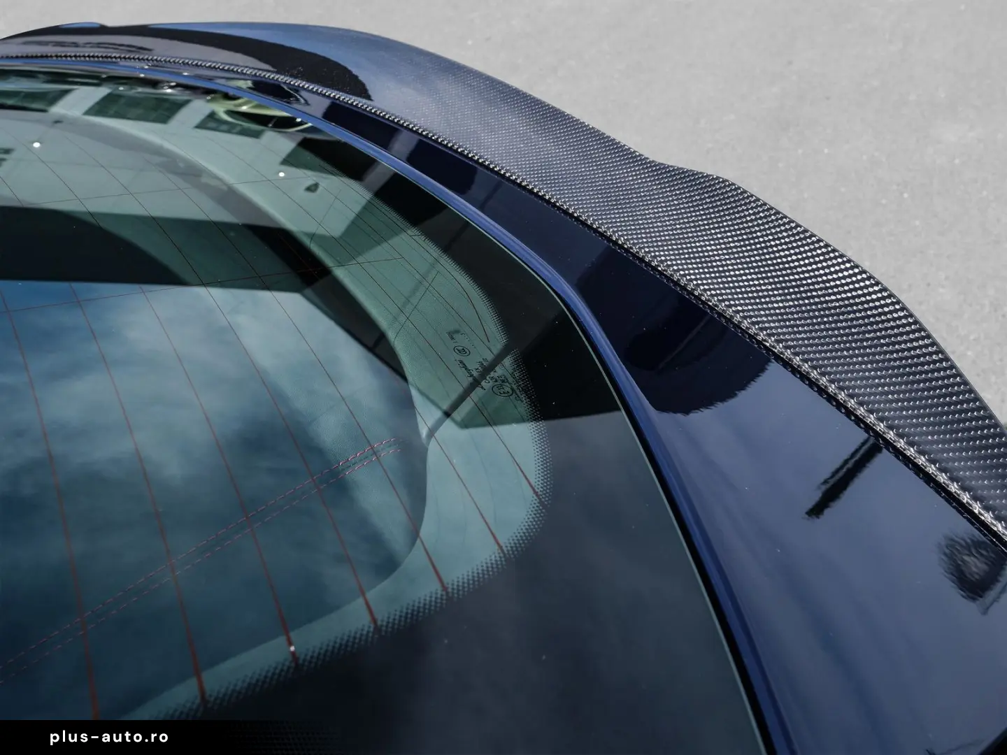 Urus Performante Blu Lacus