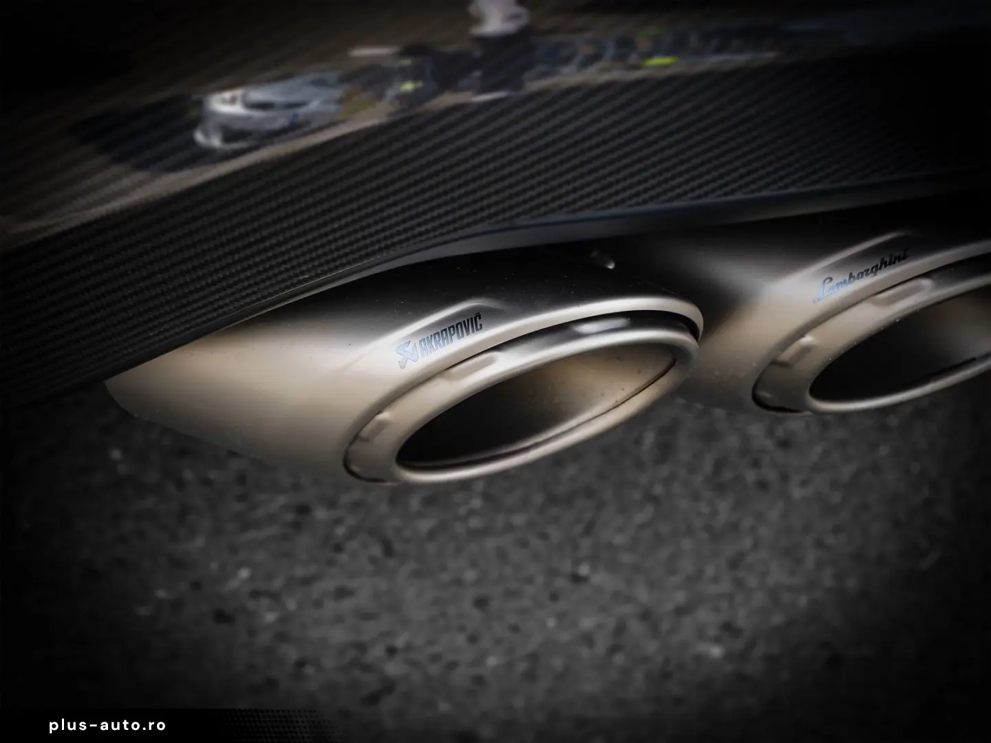 Urus Performante Blu Lacus