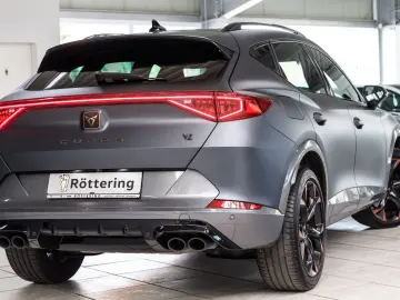 Formentor VZ 4Drive MATRIX PANO KAMERA LEDER